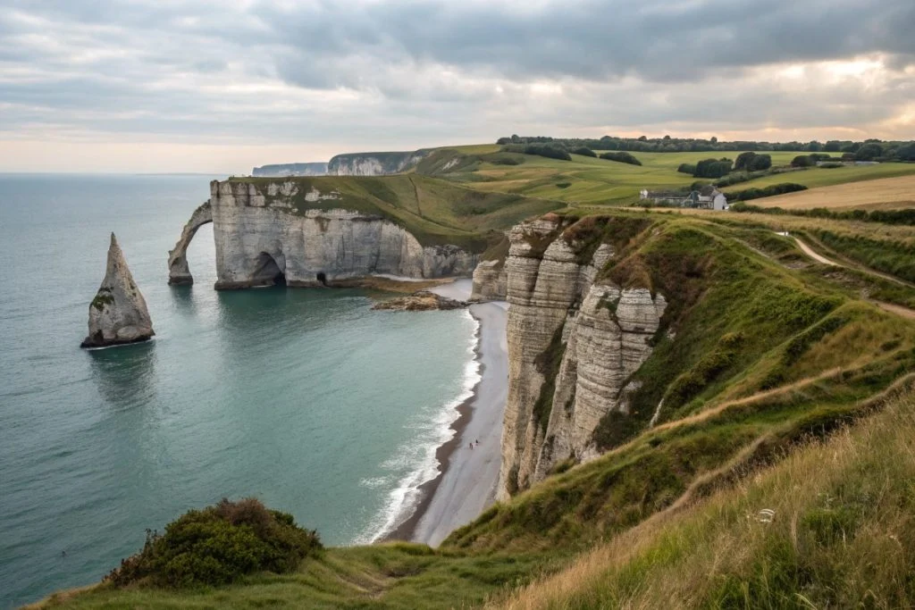 Etretat avec son chien